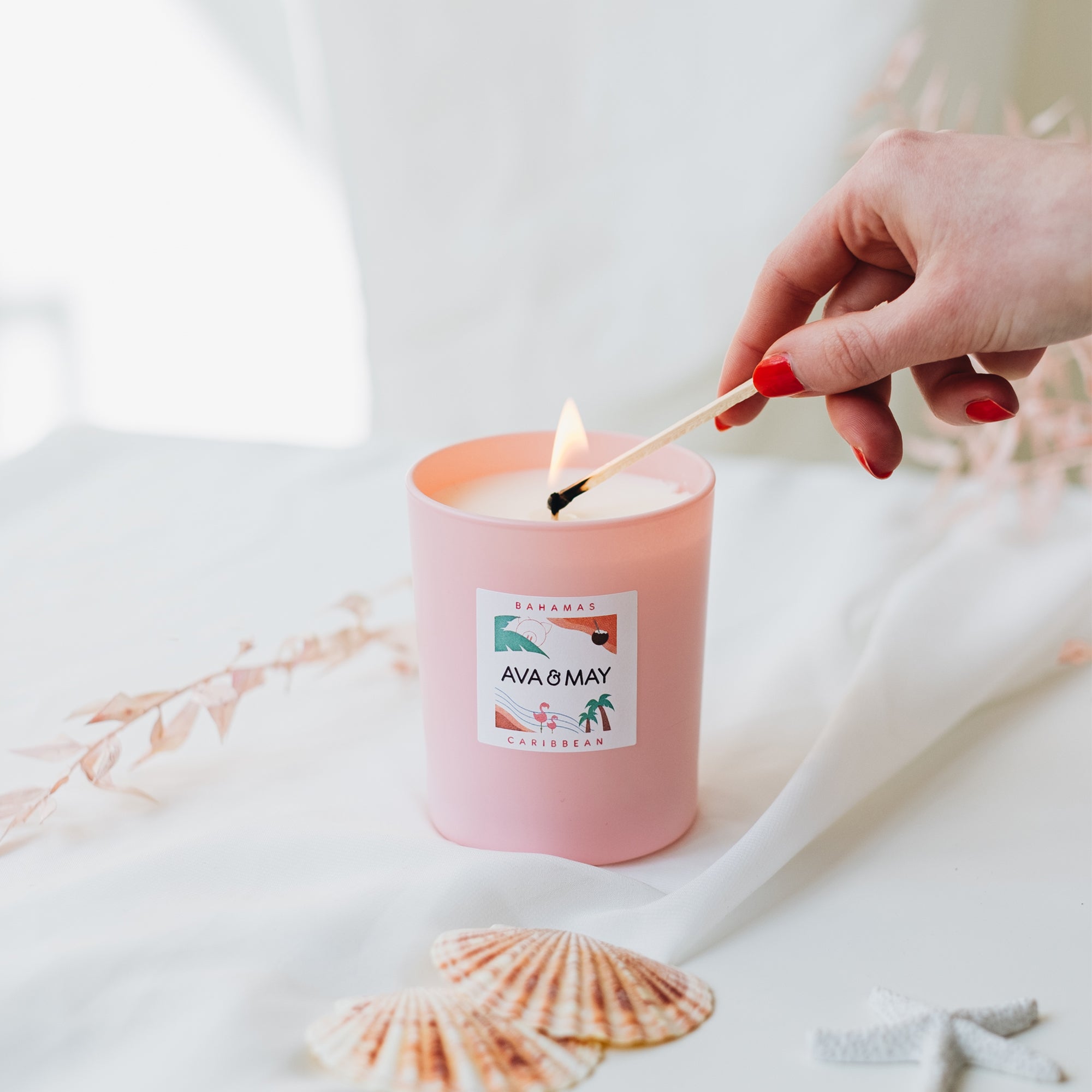 get-the-official-bougie-parfumee-bahamas-supply_4.jpg