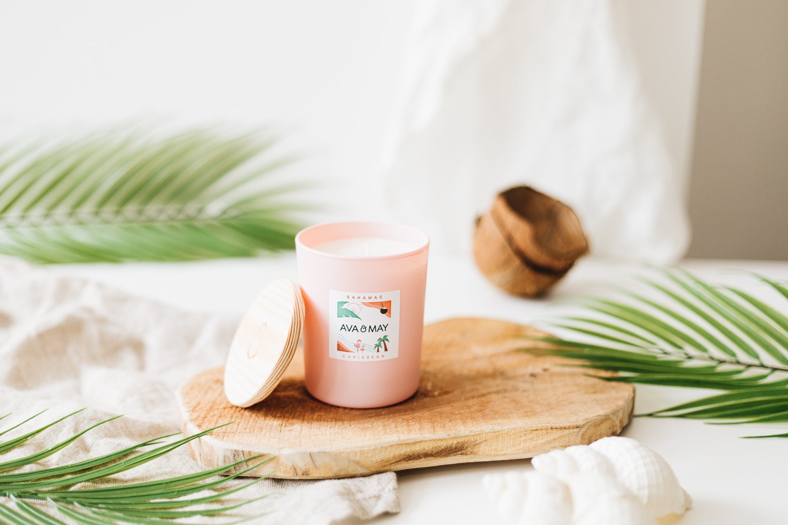 get-the-official-bougie-parfumee-bahamas-supply_5.jpg